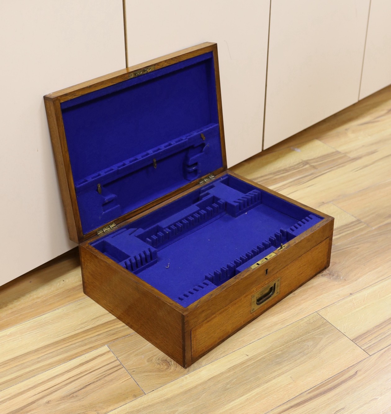 An inlaid oak canteen case, without contents, 48cm